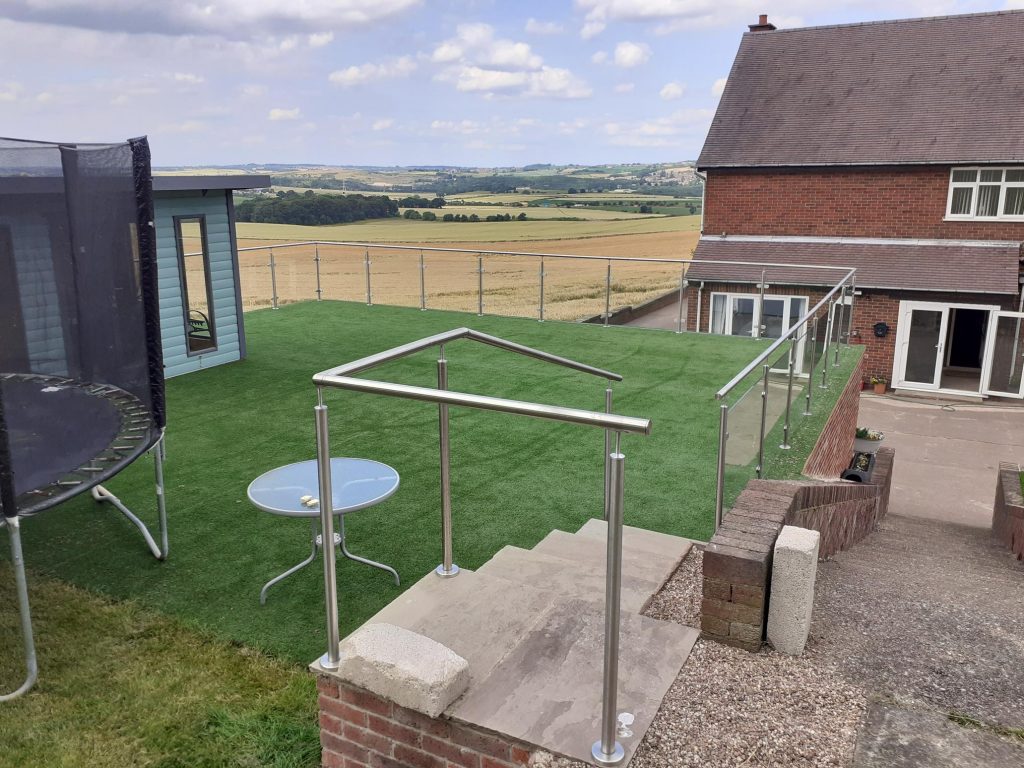 Garden Glass Balustrade with Stairs