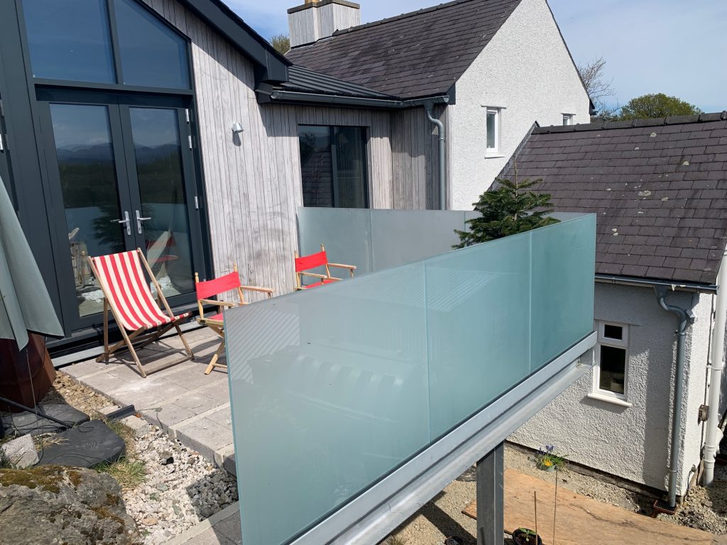 Glass Balustrade With Frosted Glass